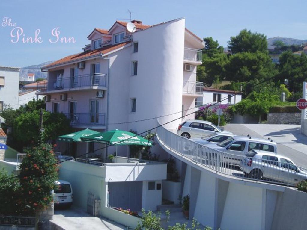 Pink Inn Podstrana Exterior foto